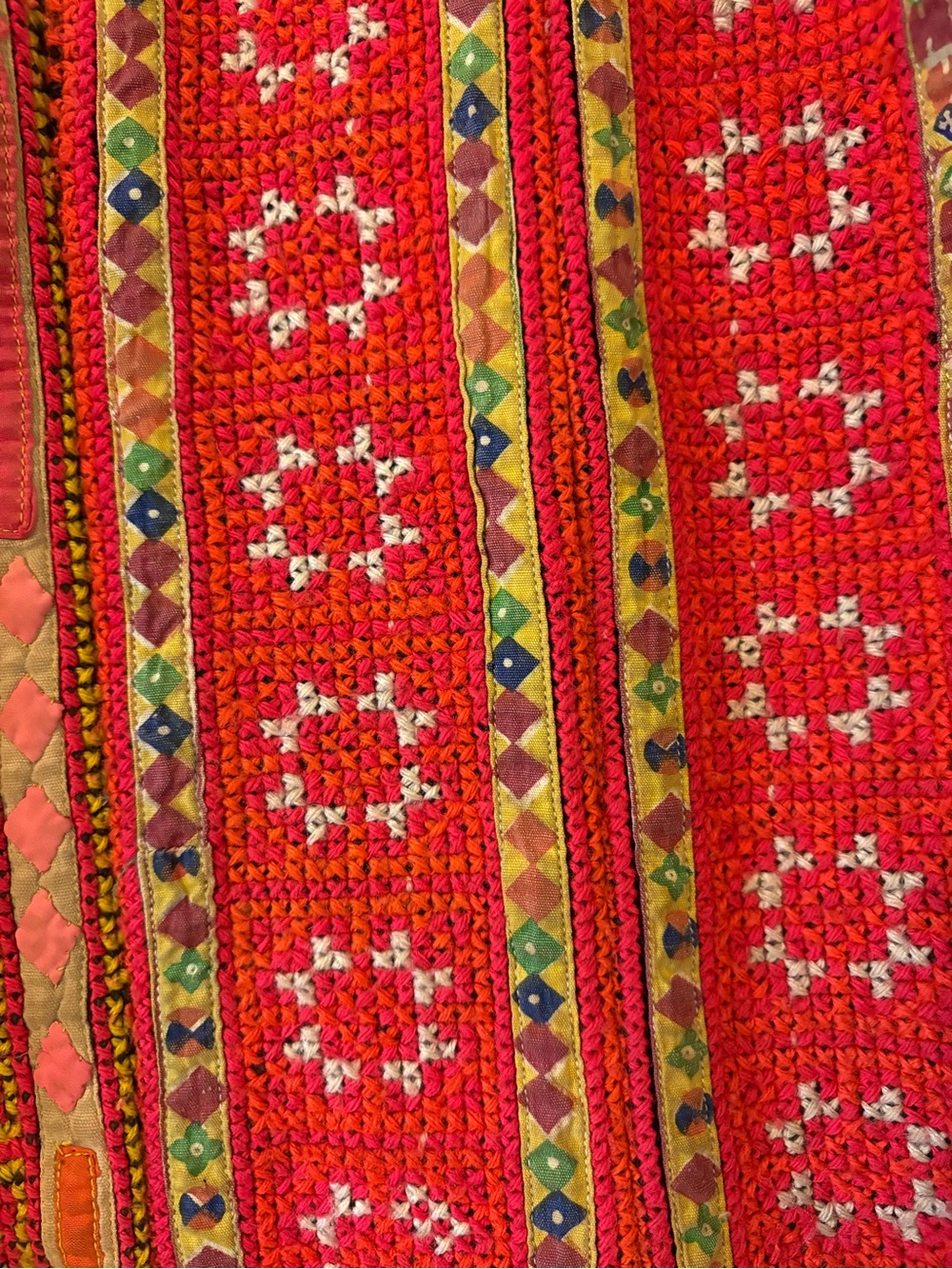 Boho Red Embroidered Vest - Picture 4 of 11